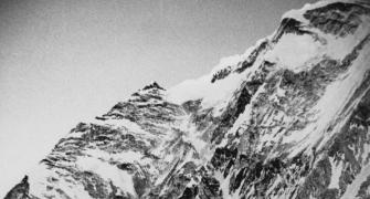 Mount Everest moved 3 cm due to shock of Nepal quake
