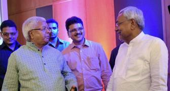 Parcha pe charcha, horse drawn carts: Nitish, Lalu's new ways to woo voters