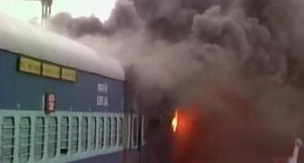 Fire in 3 trains at Puri station, no casualty