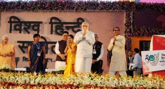 I learnt Hindi while selling tea to traders from UP: Modi