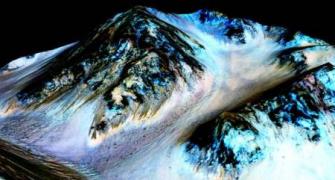 Stunning PHOTOS: There's flowing water on Mars
