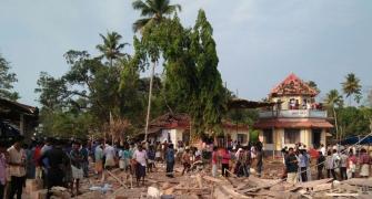 Kollam temple: Kerala police chief blames administration for disunity