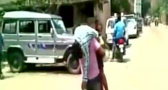 Boy dies on father's shoulder after being denied medical help in Kanpur