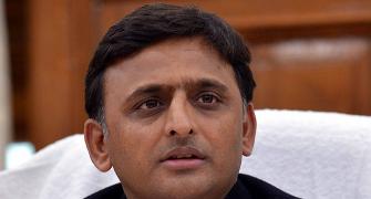 SP on brink of split, Akhilesh releases parallel list of candidates
