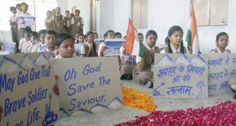 PHOTOS: India prays for miracle Siachen soldier