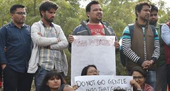 While JNU teachers boycott classes, VHP, Bajrang Dal protest outside