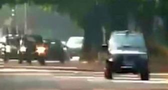 Man runs parallel to Modi's convoy in Mysuru, triggers security scare
