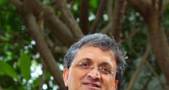 Historian Ramachandra Guha resigns from BCCI post