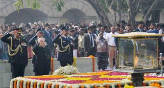 Nation remembers Mahatma Gandhi on his 68th death anniversary