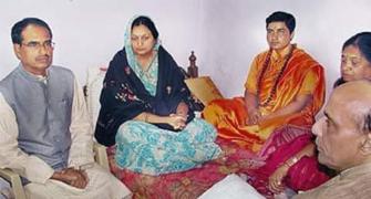 Diggy digs up photo of Pragya-Rajnath meet