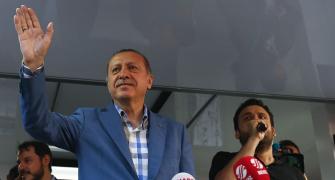Erdogan calls on US to extradite preacher Gulen