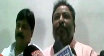 BSP leader offers Rs 50 lakh for Dayashankar's tongue