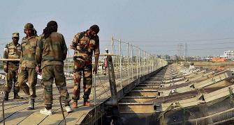 Delhi Water Minister sought extra pontoon bridge for Sri Sri's event