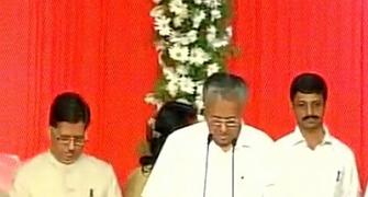Pinarayi Vijayan takes oath as Kerala CM