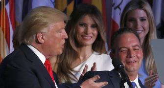 Trump names Priebus, Bannon to key White House roles