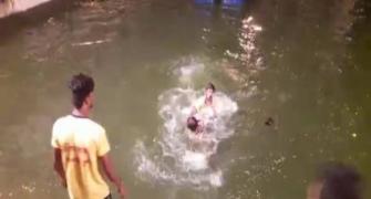 SHOCKING: 4 youth try to drown cop during Ganesh immersion