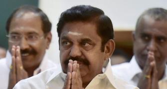 As TN CM, Palaniswami's first order is to shut down 500 liquor shops