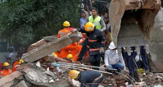 12 killed, 11 injured as building collapses in Mumbai