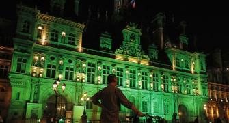 PHOTO: World goes green in solidarity with Paris climate accord