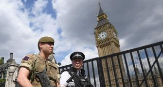 Man with knife arrested outside UK Parliament