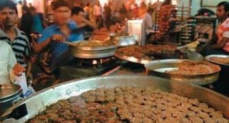 Lucknow's iconic Tunday Kababi opts for chicken and mutton