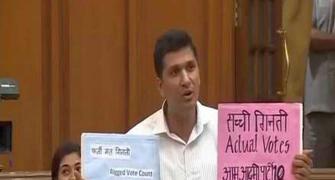 AAP demonstrates EVM tampering in Delhi assembly