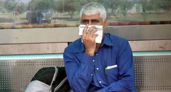 Toxic smog suffocates Delhi; schools shut, construction halted