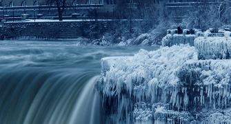 It's so cold in America, Niagara Falls has frozen over!