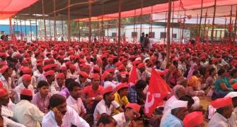 PHOTOS: Protesting farmers turn Mumbai's Azad maidan red