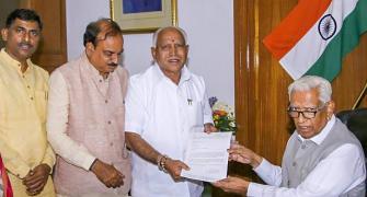 Karnataka twist: Cong decides to back JD-S to form government