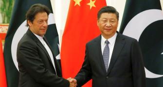 Imran meets Xi; secures USD 6 bn Chinese package