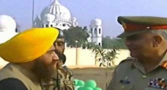 Pro-Khalistan leader seen with Pak army chief at Kartarpur ceremony