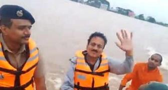 Maha minister takes selfie videos during flood survey