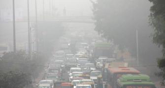 Air quality worsens, dense fog disrupts flights, trains in Delhi