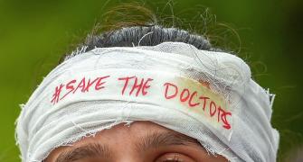 Docs hold nationwide protests against Bengal violence