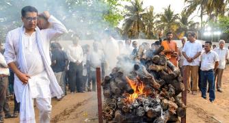 Goa's son of soil Parrikar cremated with state honours