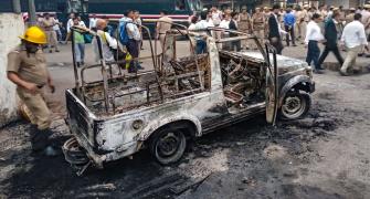 Cops, lawyers clash at Delhi court; 17 cars vandalised
