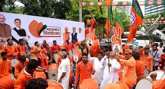 BJP-Sena retain power in Maha; Haryana a hung house