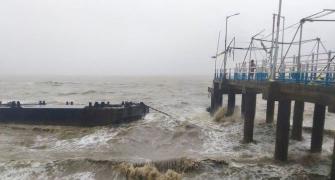 Amphan: Heavy rain, winds hit Bengal, Odisha