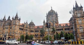 Mumbai limps back to life after major power outage