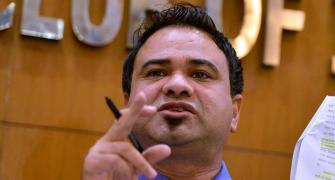 UP govt withdraws re-inquiry against Dr Kafeel Khan