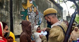 Kolkata civic polls: 63% vote amid violence; 72 held