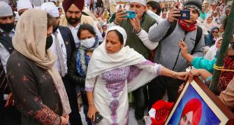 Priyanka meets kin of farmer who died in tractor rally