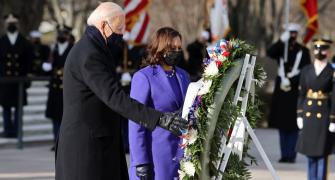 PIX: Biden, Harris pay tribute at Arlington Cemetery