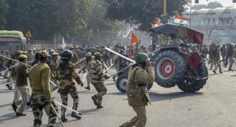Farmers broke deal, many cops injured: Delhi Police