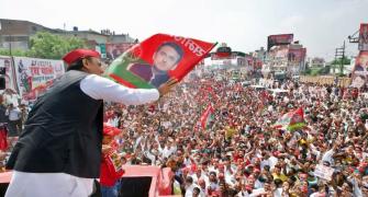 Akhilesh launches Mission 2022 with 'rath yatra'