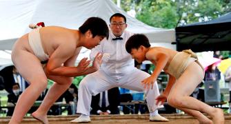 Seen Young Sumo Wrestlers Wrestle?