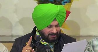 Punjab minister, Cong leaders resign to support Sidhu