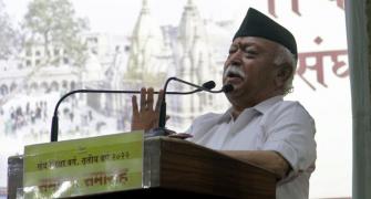 One leader cannot solve all problems, says Bhagwat