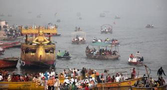 Posters warn non-Hindus to keep off Varanasi ghats